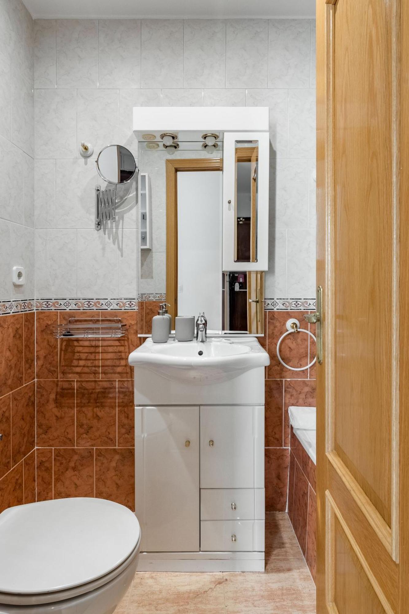 Charming Fuencarral Center - Alojamiento De Temporada Apartamento *